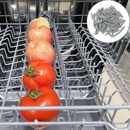 Pommes et tomates dans un lave-vaisselle avec des protections en silicone.