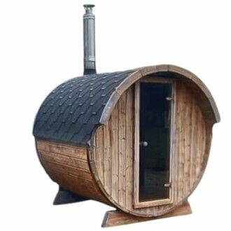 Sauna en forme de tonneau avec cheminée.
