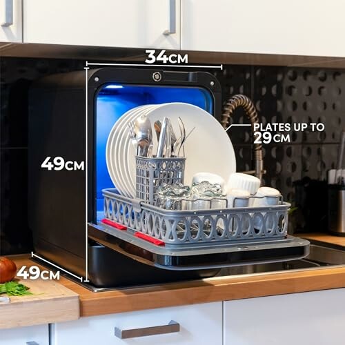 Lave-vaisselle compact avec vaisselle et dimensions.