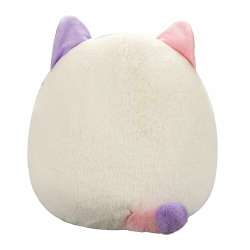 Vue arrière d'une peluche chat avec des oreilles et une queue colorées.