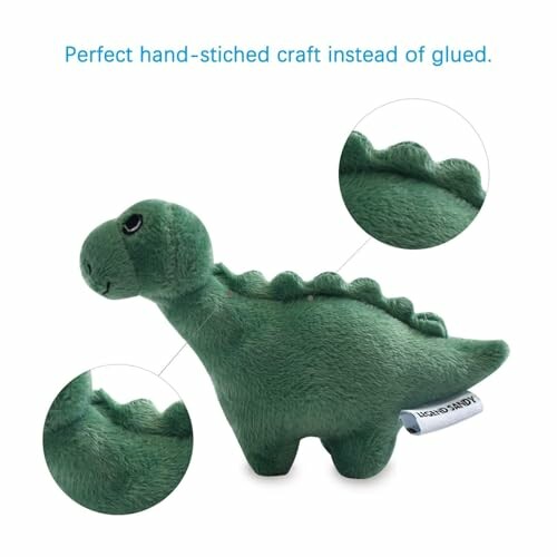 Jouet en peluche dinosaure vert avec coutures parfaites.