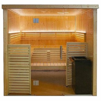 Sauna intérieur en bois avec bancs et poêle.
