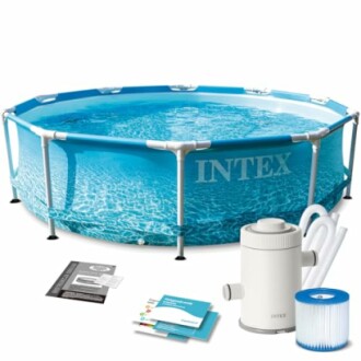 Piscine hors-sol ronde Intex avec accessoires.