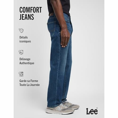 Jeans confortables portés par un homme, vue de côté.