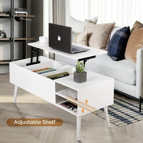 Table basse moderne avec plateau relevable et étagères ajustables.