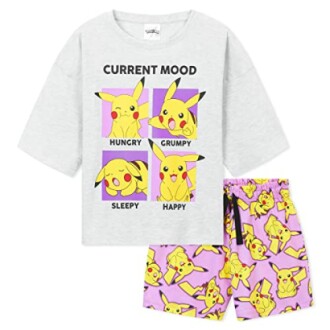 Ensemble de t-shirt et short Pikachu avec humeurs.