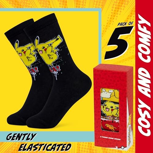 Chaussettes noires avec motif Pikachu, emballage visible.