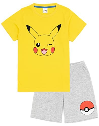 T-shirt jaune avec Pikachu et short gris avec Pokéball