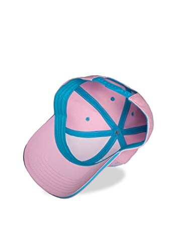 Casquette de baseball rose et bleue vue de dessous.