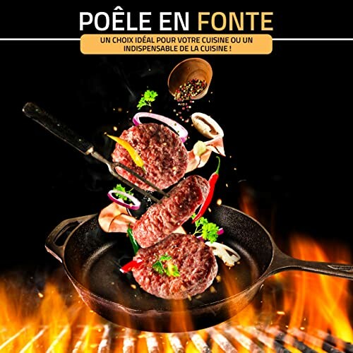 Poêle en fonte avec aliments sautant au-dessus d'un gril.