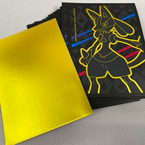 Pochettes de cartes Pokémon avec Lucario.