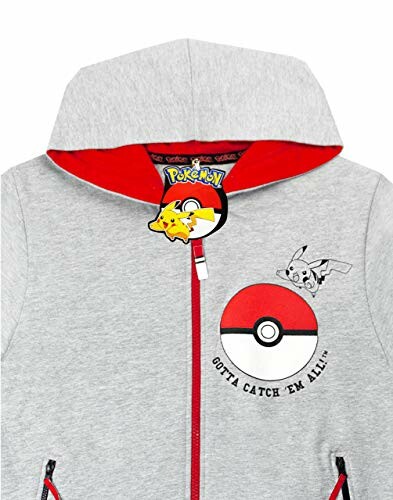 Haut à capuche Pokémon gris avec motif Pikachu et Pokéball.