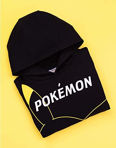 Sweat à capuche Pokémon noir avec design Pikachu.