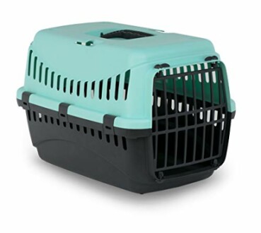 Caisse de transport pour animaux de compagnie en plastique.