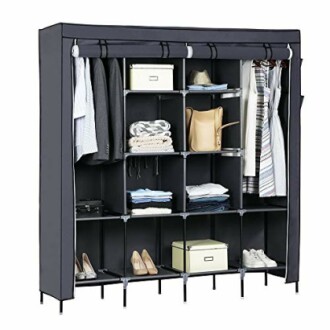 Armoire portable avec vêtements et accessoires organisés