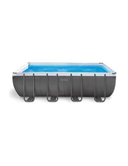 Piscine hors sol rectangulaire avec bâche bleue