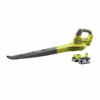 Souffleur à feuilles Ryobi en action