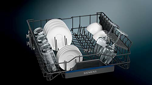 Panier de lave-vaisselle Siemens avec vaisselle propre