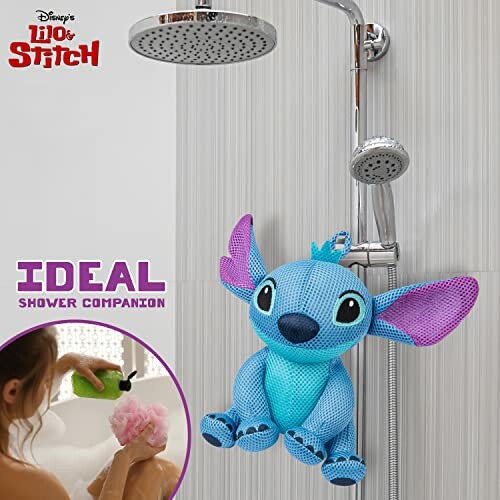 Peluche de Stitch suspendue dans une douche.