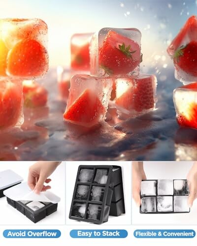 Glaçons avec des fraises à l'intérieur.