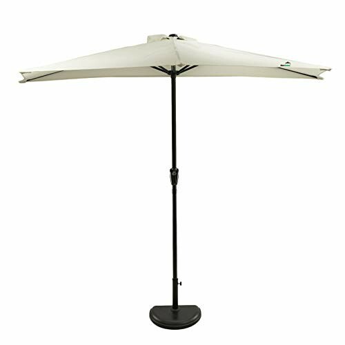 Parasol de jardin blanc avec poteau noir.