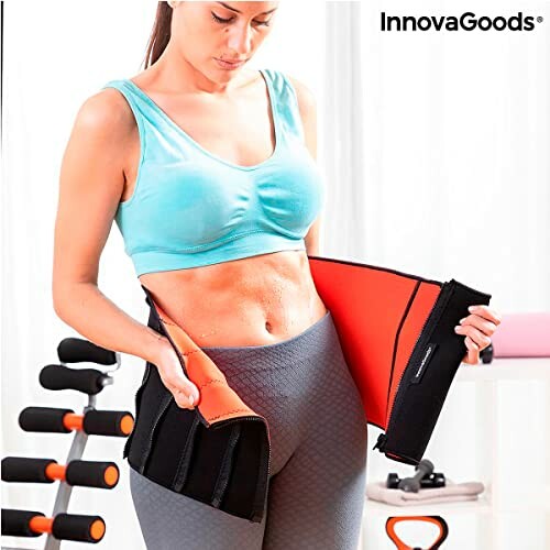 Femme portant une ceinture amincissante