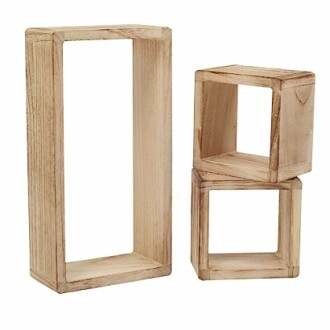 Ensemble de cubes et rectangle en bois.