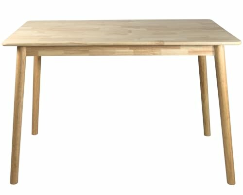 Table à manger en bois avec quatre pieds.